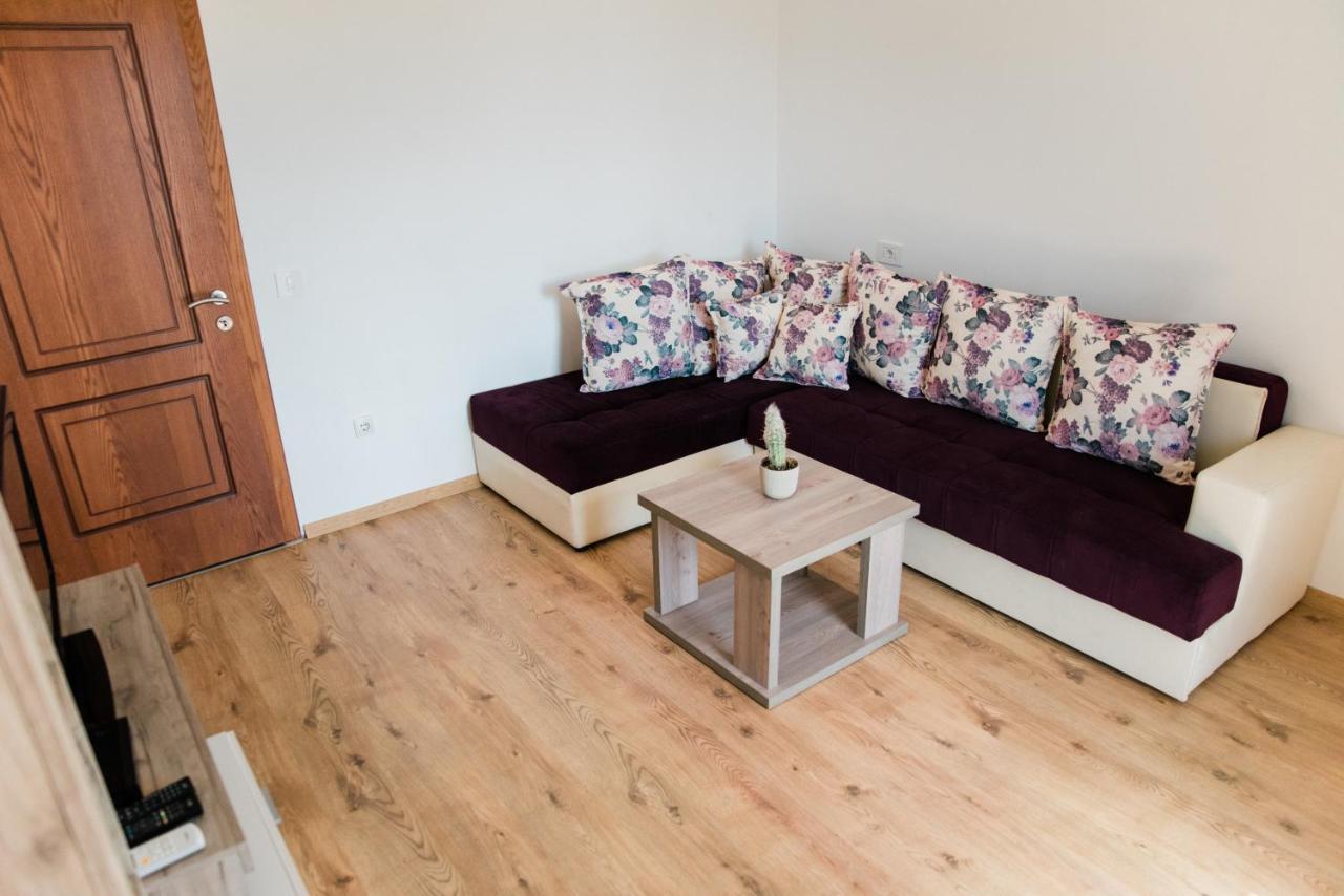Apartments Casa Mia 울친 외부 사진