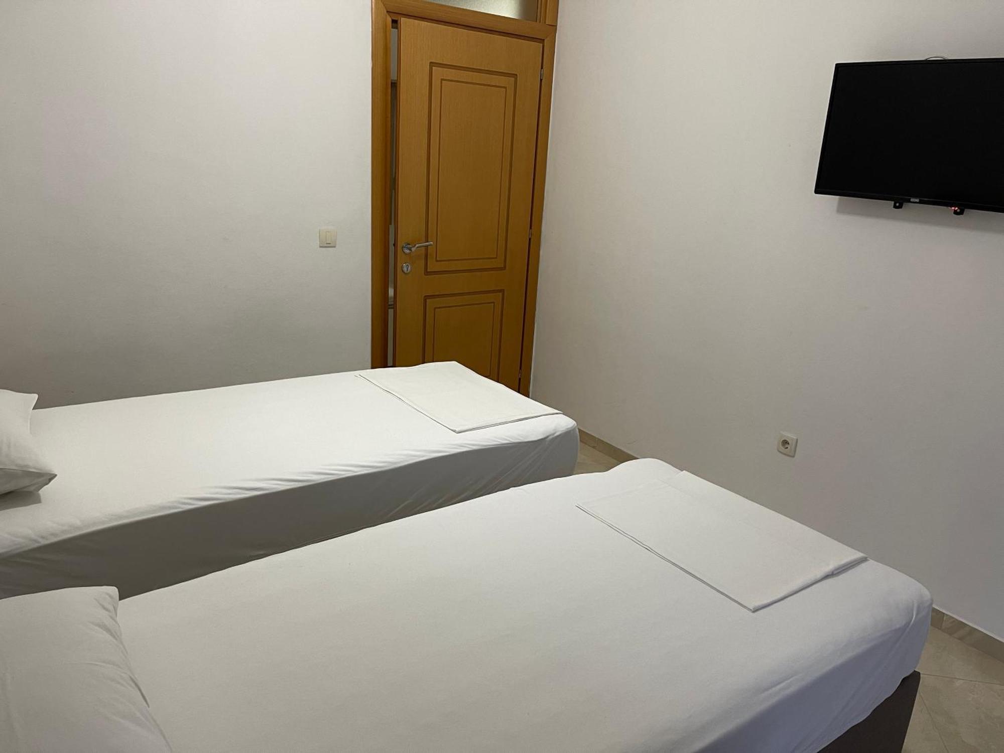 Apartments Casa Mia 울친 외부 사진