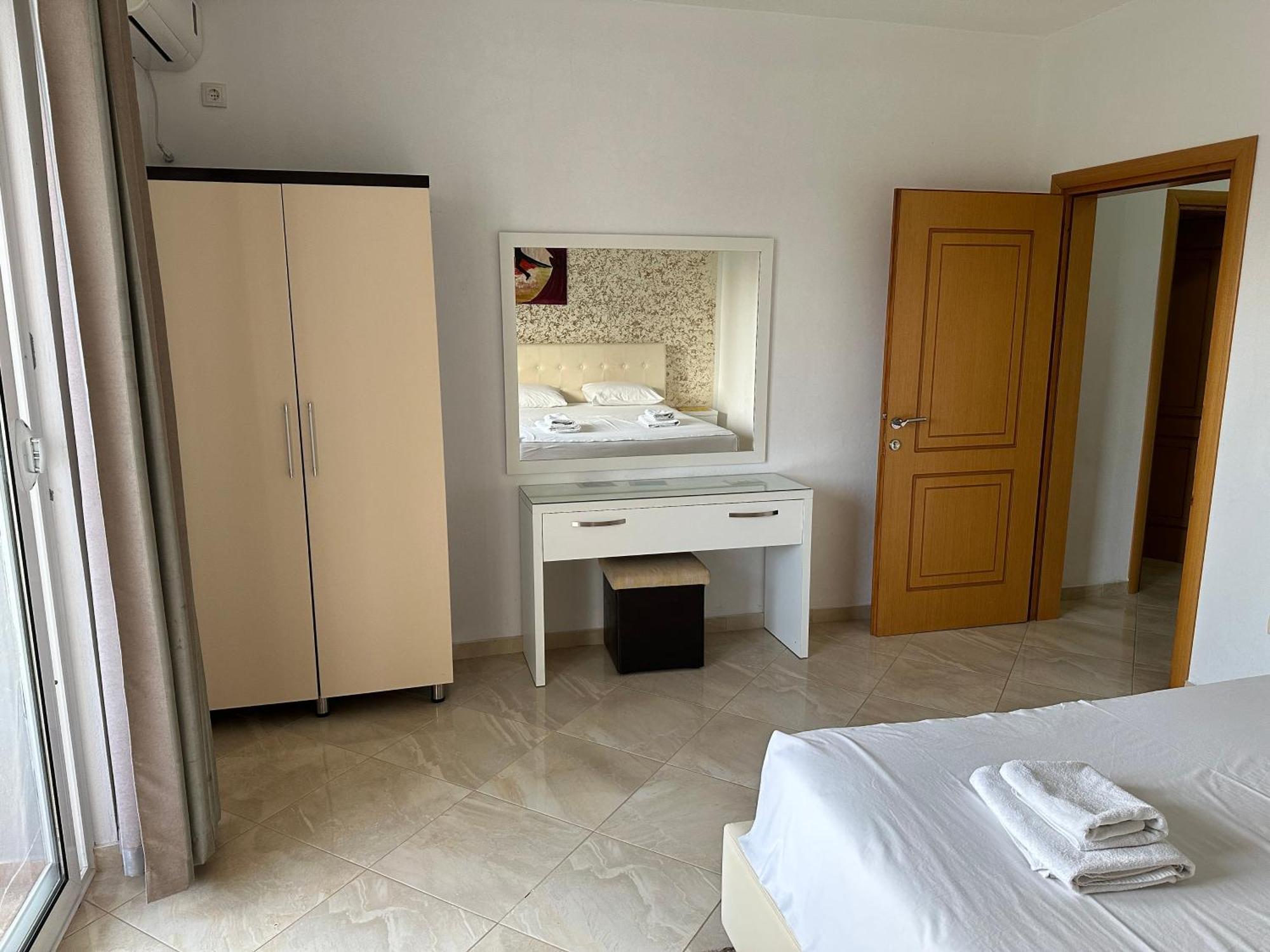 Apartments Casa Mia 울친 객실 사진