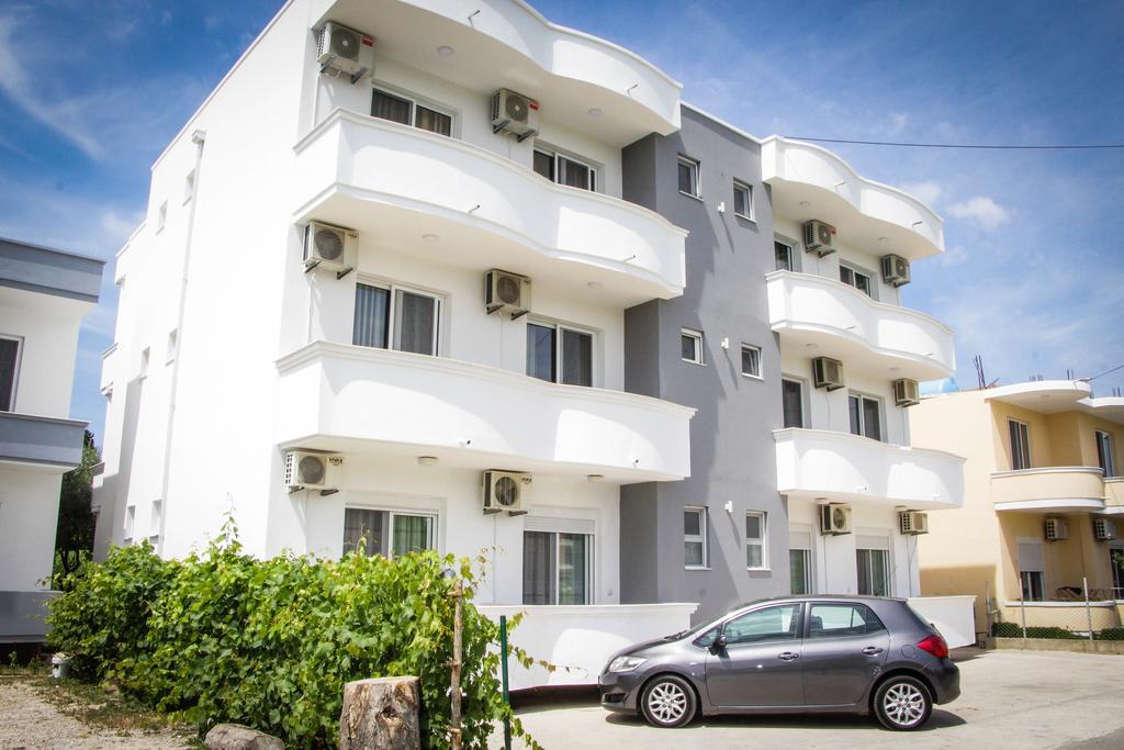 Apartments Casa Mia 울친 외부 사진